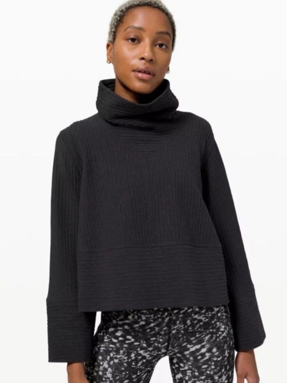 Women’s Lululemon Retreat Yourself Pullover - Black